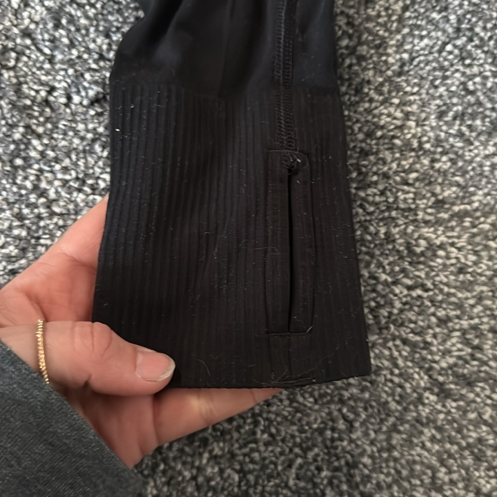 Athleta long stretchy black long sleeve - Picture 2 of 4